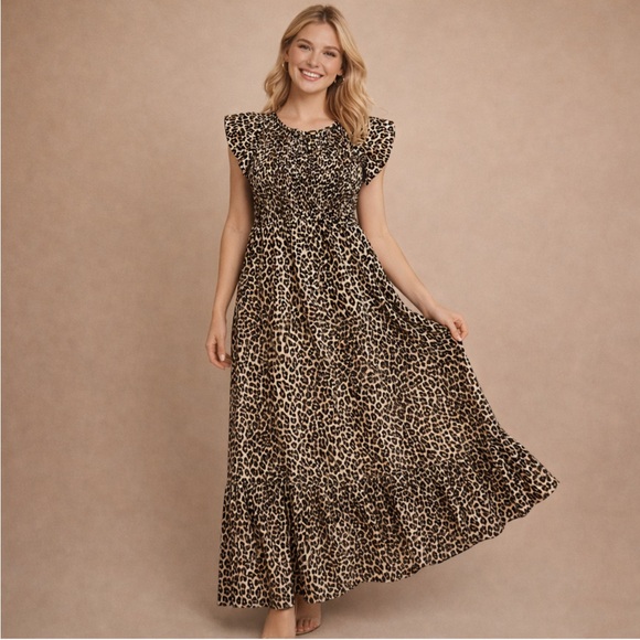 Rails Dresses & Skirts - Rails Leopard Print Smocked Midi Dress Size L Boho Ruffle Dress
